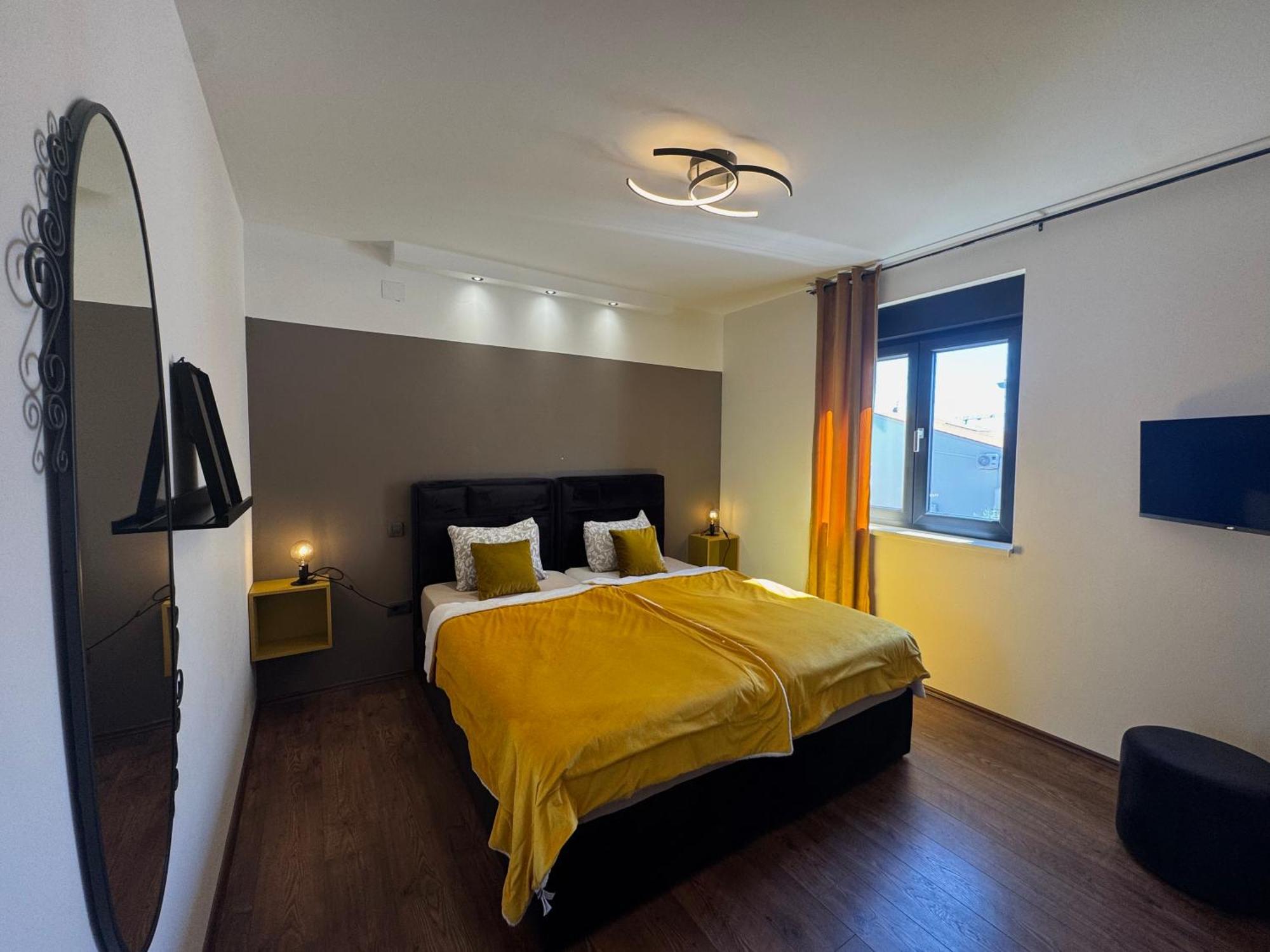 Appartement Golden Sunset 3 à Njivice Extérieur photo