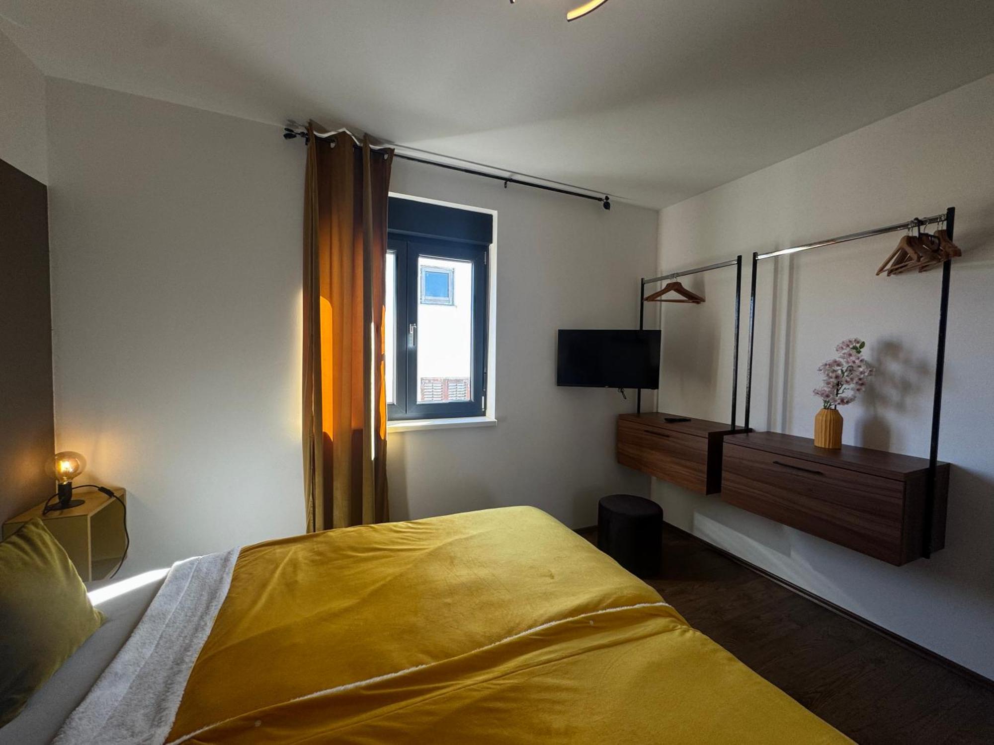 Appartement Golden Sunset 3 à Njivice Extérieur photo
